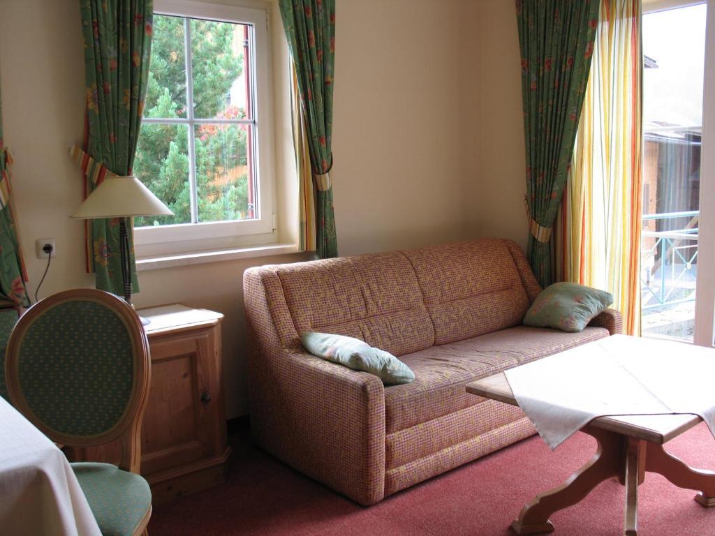 Hotel Triendlhof Zöblen Habitación foto